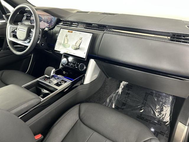 Photo of 2023 Santorini Black Land Rover Range Rover