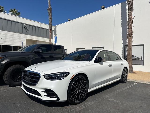 Photo of 2024 Moonlight White Mercedes-Benz S-Class
