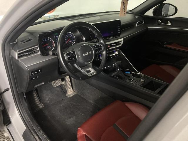 Photo of 2023 Wolf Gray Kia K5