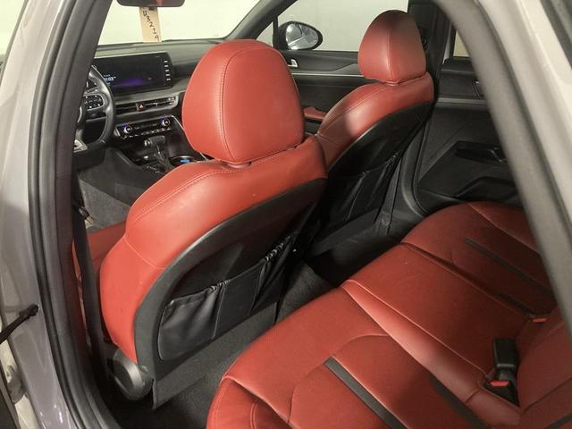 Photo of 2023 Wolf Gray Kia K5
