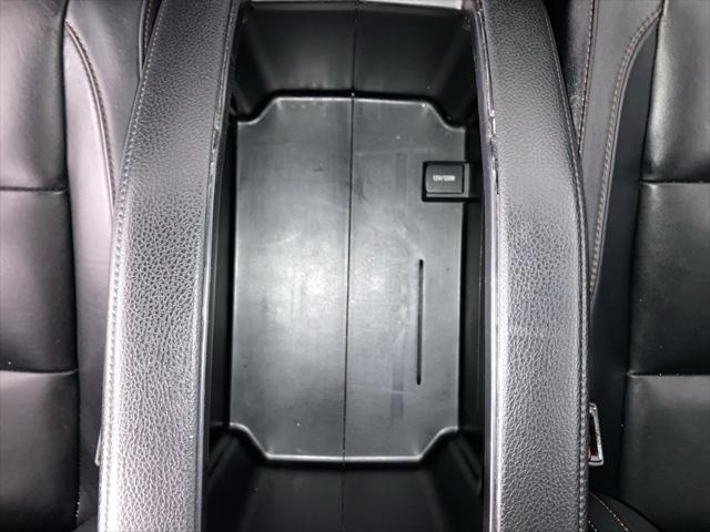Photo of 2018 Midnight Black Metallic Toyota Highlander