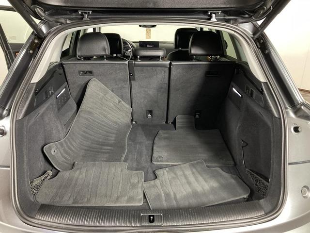 Photo of 2023 Chronos Gray Metallic Audi Q5