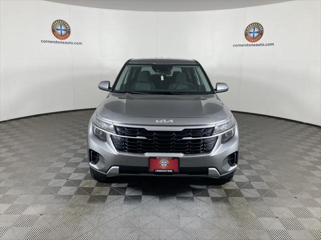 Photo of 2025 Steel Gray Kia Seltos