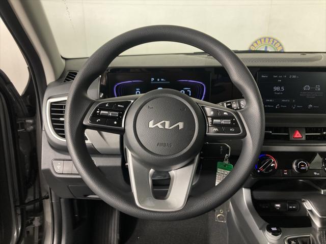 Photo of 2025 Steel Gray Kia Seltos