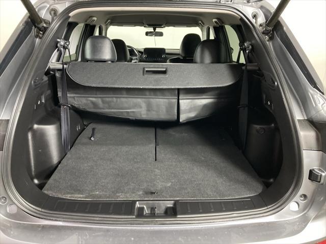 Photo of 2024 Mercury Gray Metallic Mitsubishi Outlander