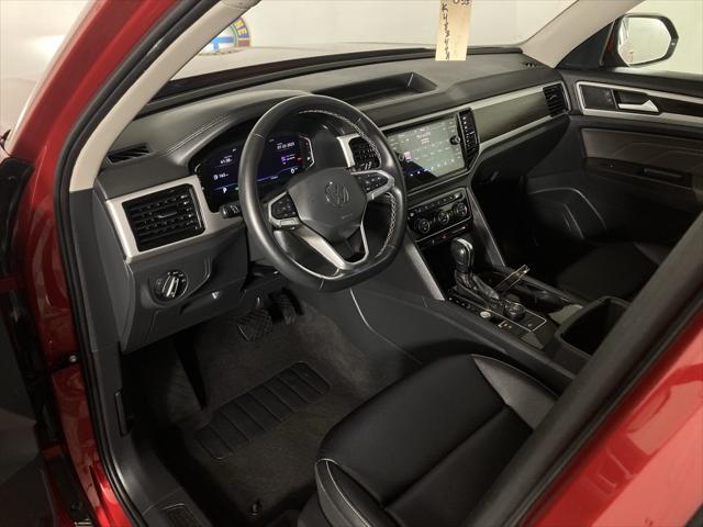 Photo of 2023 Red Metallic Volkswagen Atlas