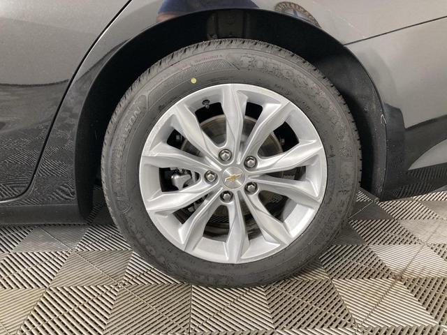 Photo of 2022 Mosaic Black Metallic Chevrolet Malibu