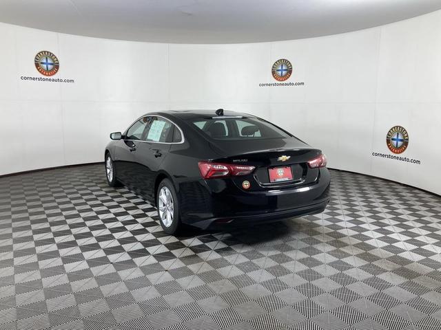 Photo of 2022 Mosaic Black Metallic Chevrolet Malibu
