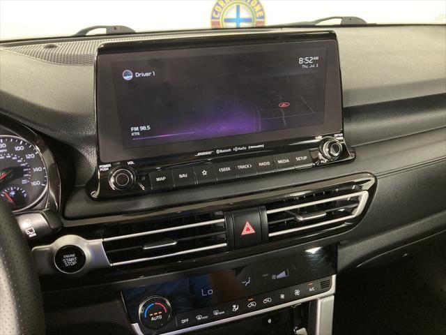 Photo of 2022 Starbright Yellow/Black Roof Kia Seltos