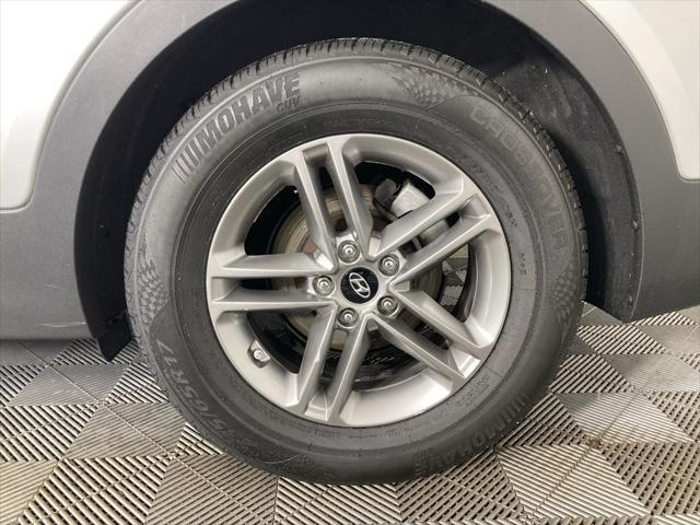 Photo of 2018 Sparkling Silver Hyundai Santa Fe Sport