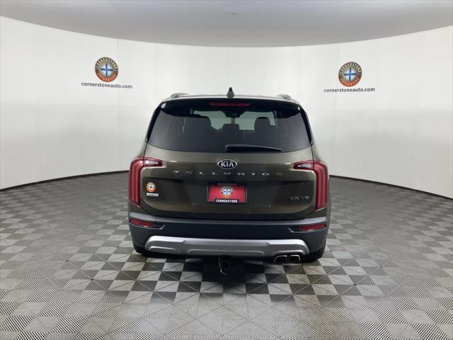 Photo of 2021 Dark Moss Kia Telluride