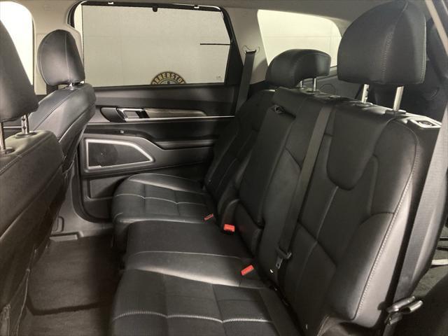 Photo of 2021 Dark Moss Kia Telluride