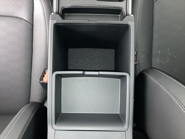 Photo of 2025 Jungle Green Kia Sorento