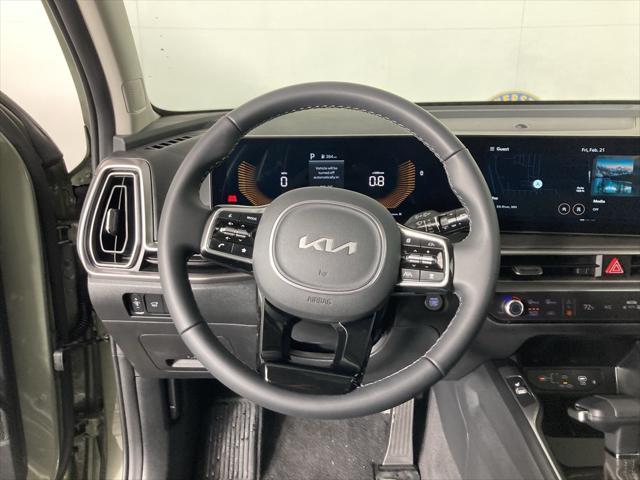 Photo of 2025 Jungle Green Kia Sorento