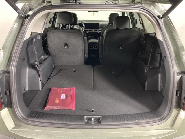 Photo of 2025 Jungle Green Kia Sorento