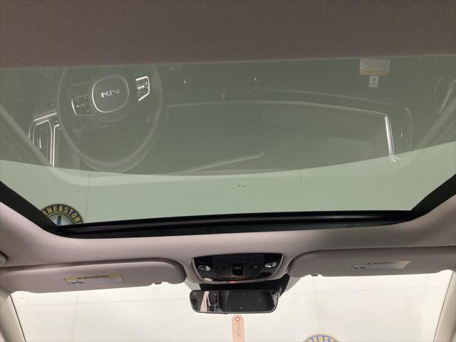 Photo of 2025 Jungle Green Kia Sorento