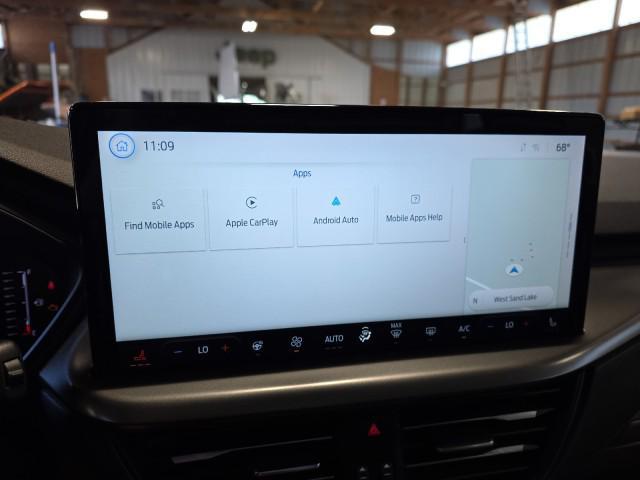 Photo of 2023 Vapor Blue Metallic Ford Escape