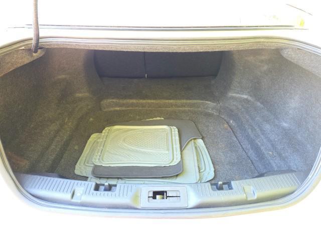 Photo of 2016 Ingot Silver Metallic Ford Taurus