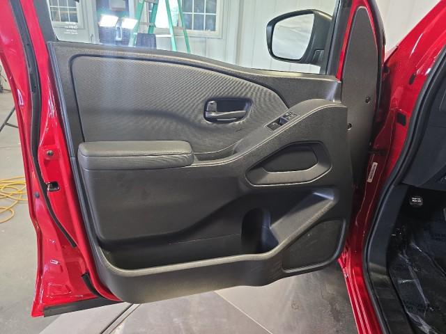 Photo of 2022 Red Alert Nissan Frontier