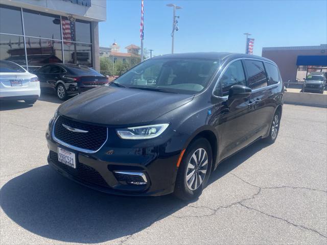 2022 Chrysler Pacifica Hybrid