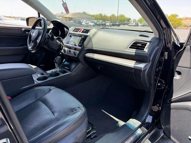 Photo of 2015 Crystal Black Silica Subaru Outback