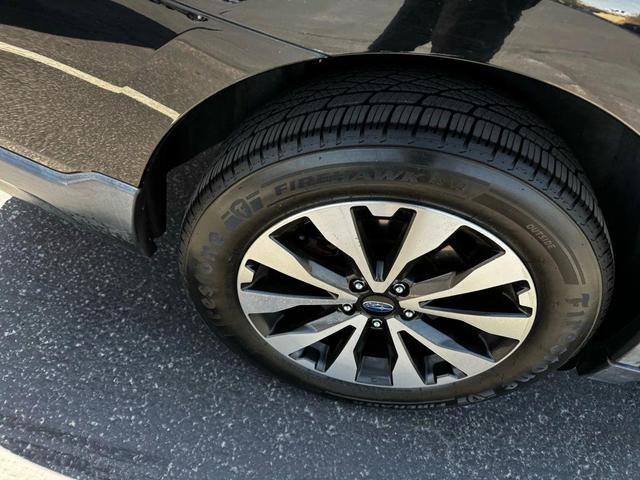 Photo of 2015 Crystal Black Silica Subaru Outback