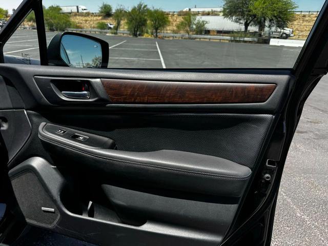 Photo of 2015 Crystal Black Silica Subaru Outback