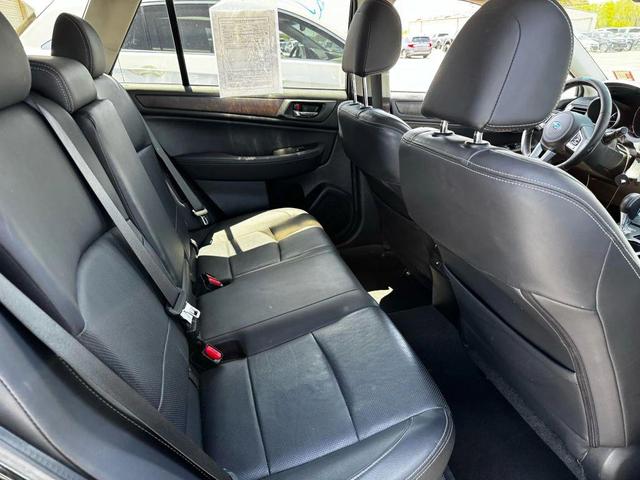 Photo of 2015 Crystal Black Silica Subaru Outback