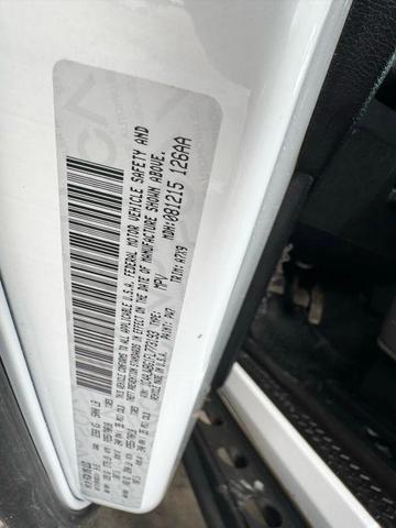 Photo of 2015 Bright White Clearcoat Jeep Wrangler