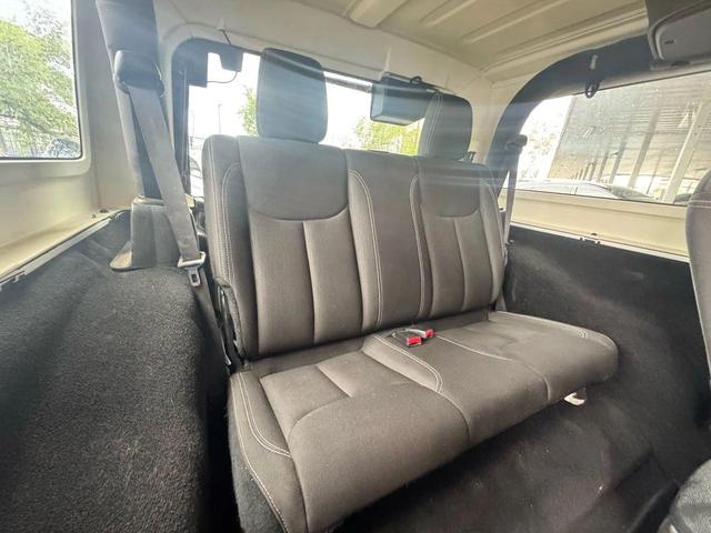 Photo of 2015 Bright White Clearcoat Jeep Wrangler