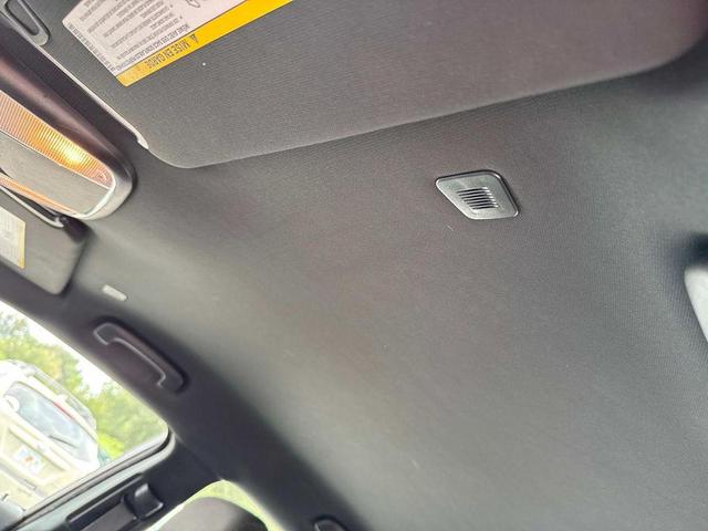 Photo of 2022 Pitch Black Clearcoat Dodge Charger