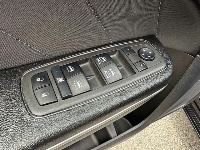 Photo of 2022 Pitch Black Clearcoat Dodge Charger