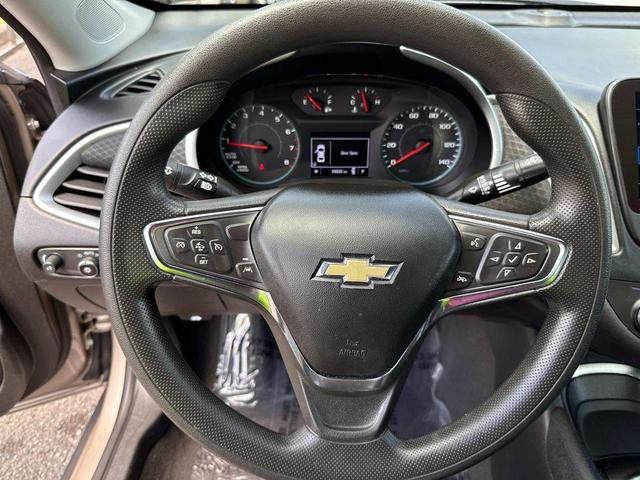 Photo of 2023 Mineral Gray Metallic Chevrolet Malibu