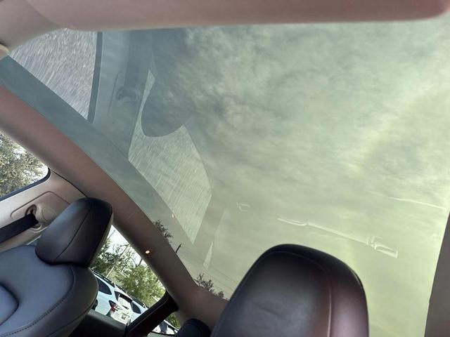 Photo of 2022 Midnight Silver Metallic Tesla Model Y