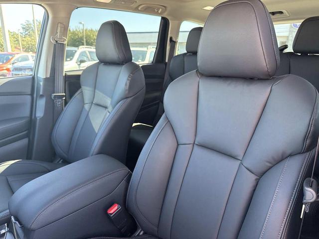 Photo of 2025 Crystal White Pearl Subaru Ascent