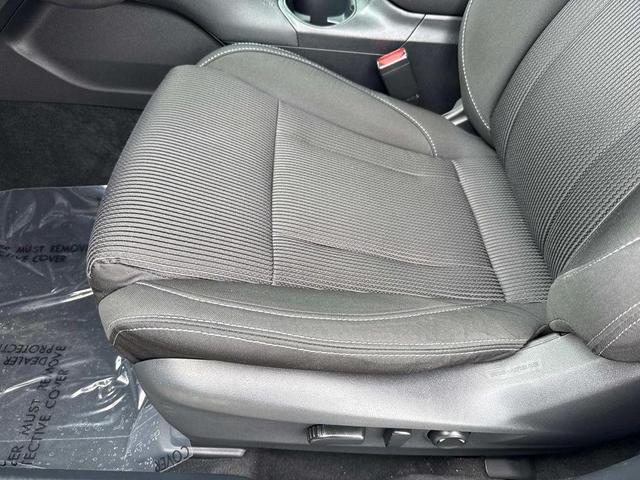 Photo of 2022 Ice Silver Metallic Subaru Legacy