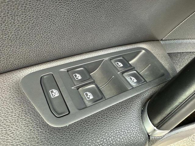 Photo of 2020 Tungsten Silver Metallic Volkswagen Golf