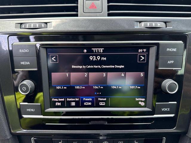 Photo of 2020 Tungsten Silver Metallic Volkswagen Golf