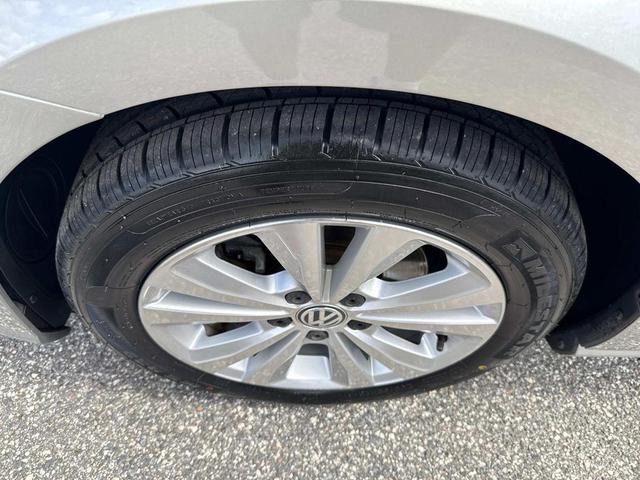 Photo of 2020 Tungsten Silver Metallic Volkswagen Golf