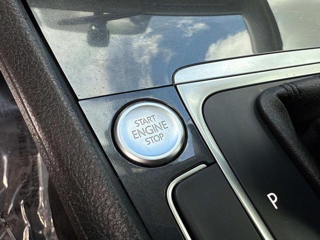 Photo of 2020 Tungsten Silver Metallic Volkswagen Golf