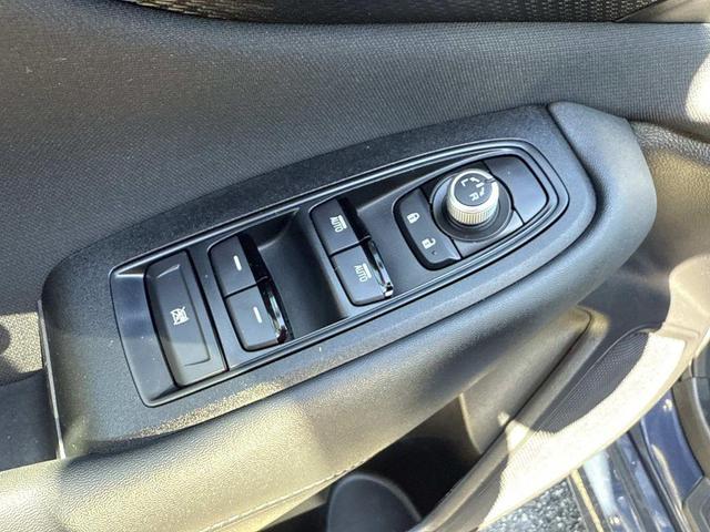 Photo of 2023 Cosmic Blue Pearl Subaru Legacy