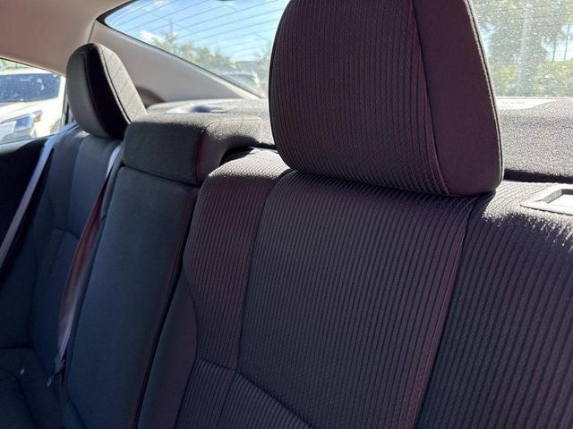 Photo of 2023 Cosmic Blue Pearl Subaru Legacy