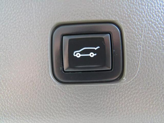 Photo of 2021 Mosaic Black Metallic Chevrolet Traverse