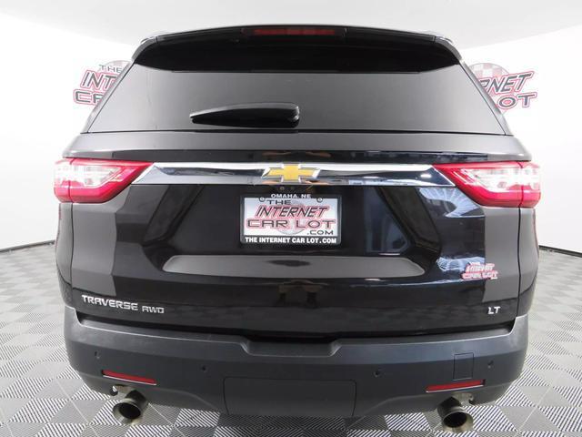 Photo of 2021 Mosaic Black Metallic Chevrolet Traverse