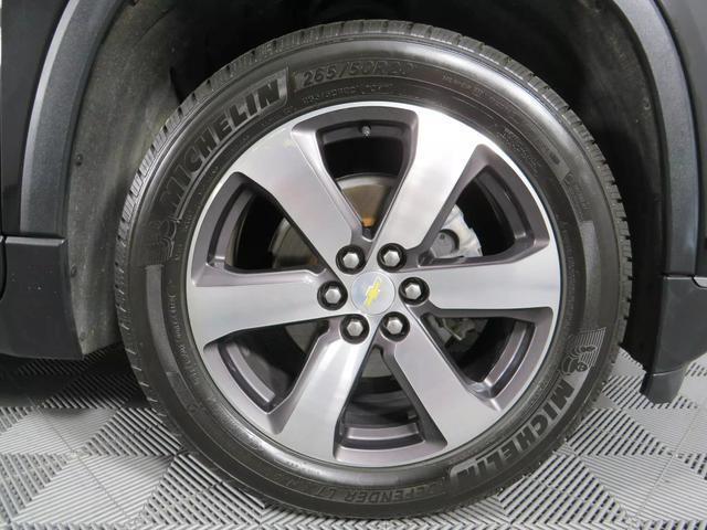 Photo of 2021 Mosaic Black Metallic Chevrolet Traverse