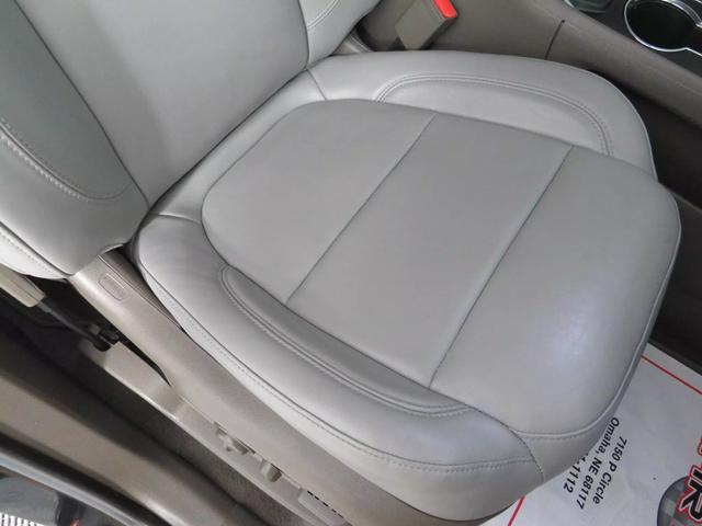 Photo of 2021 Mosaic Black Metallic Chevrolet Traverse