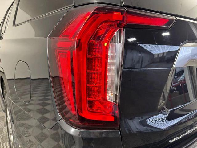 Photo of 2021 Onyx Black GMC Yukon XL