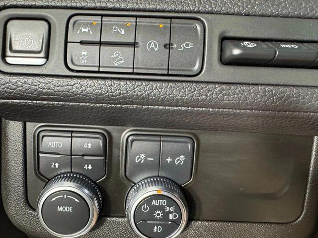 Photo of 2021 Onyx Black GMC Yukon XL