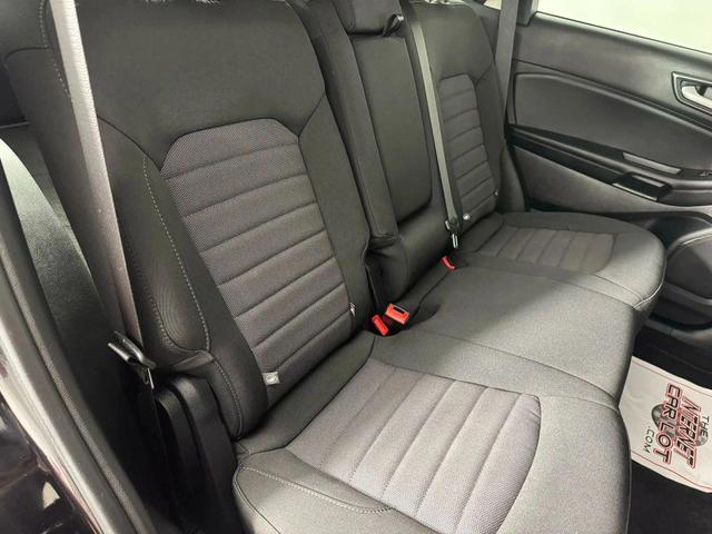 Photo of 2024 Agate Black Metallic Ford Edge