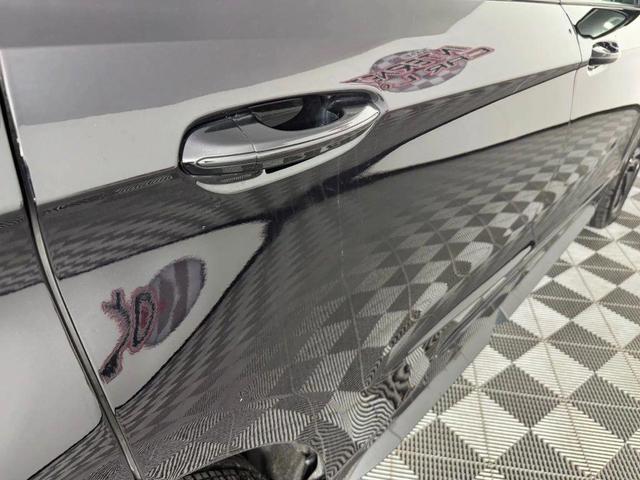 Photo of 2024 Agate Black Metallic Ford Edge
